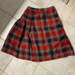 Aljean ladies plaid kilt. Size 16